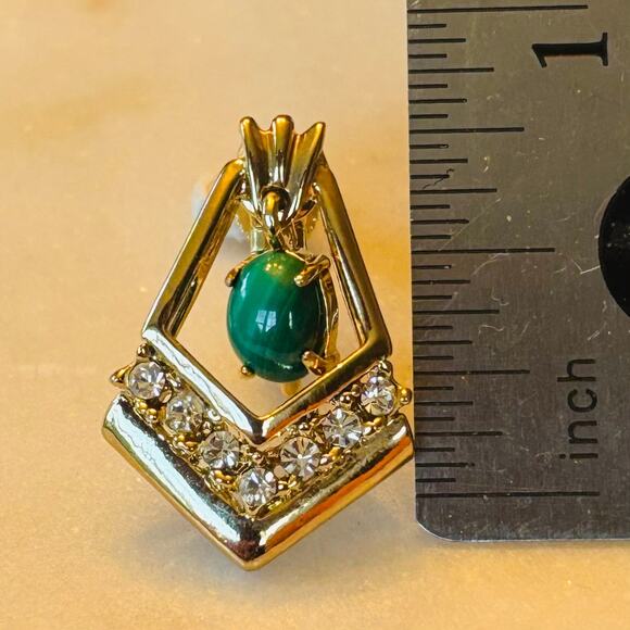 Vintage Green Moonglow Screw Back Rhinestone Clip On Earrings - Picture 4 of 4